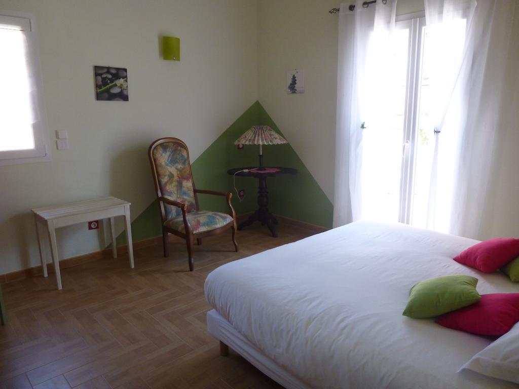 Domaine De Flo Adult A Partir De 16 Ans Bed & Breakfast Saint-Jean-de-la-Blaquiere Cameră foto