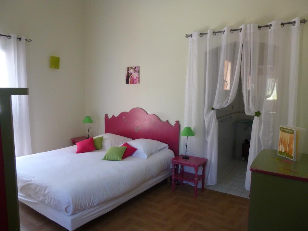 Domaine De Flo Adult A Partir De 16 Ans Bed & Breakfast Saint-Jean-de-la-Blaquiere Cameră foto